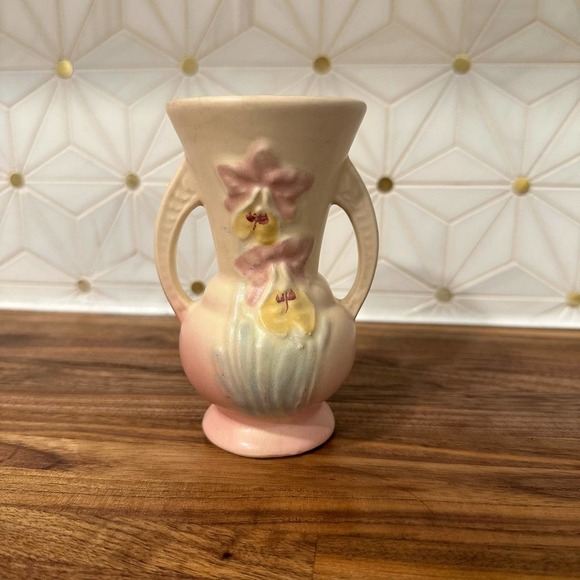 Vintage Hull Flower Vase, Orchid Motif, Double Handle, USA made, 1930s - Picture 2 of 6